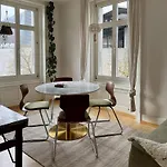 Ni Fravi Apartments, West شقة