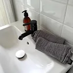Ni Fravi Apartments, West شقة