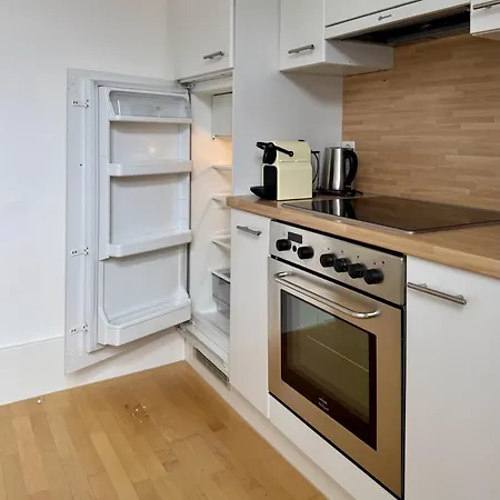 Ni Fravi Apartments, West Apartamento *