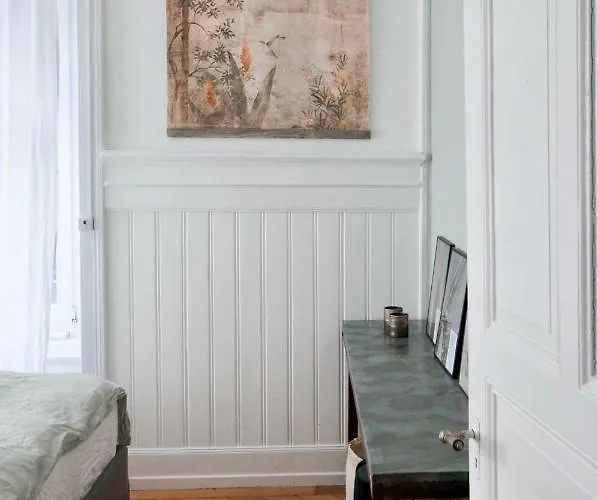 Apartament Ni Fravi Apartments, West *